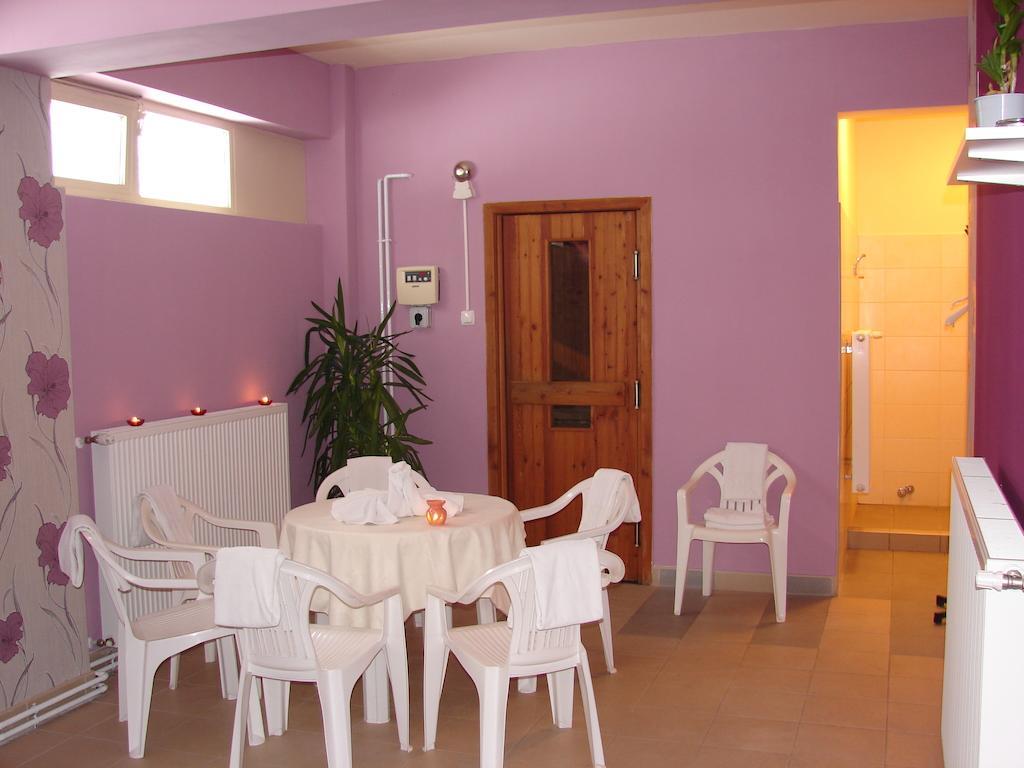 Salgó Hotel Salgótarján Exterior foto